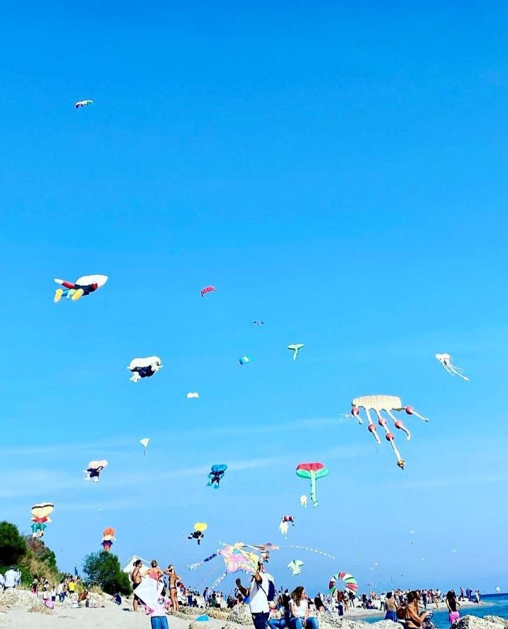 Casa Azzurra Apartment เมสซีนา ภายนอก รูปภาพ
